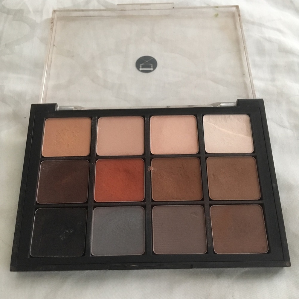 Vise art 01 neutral palette